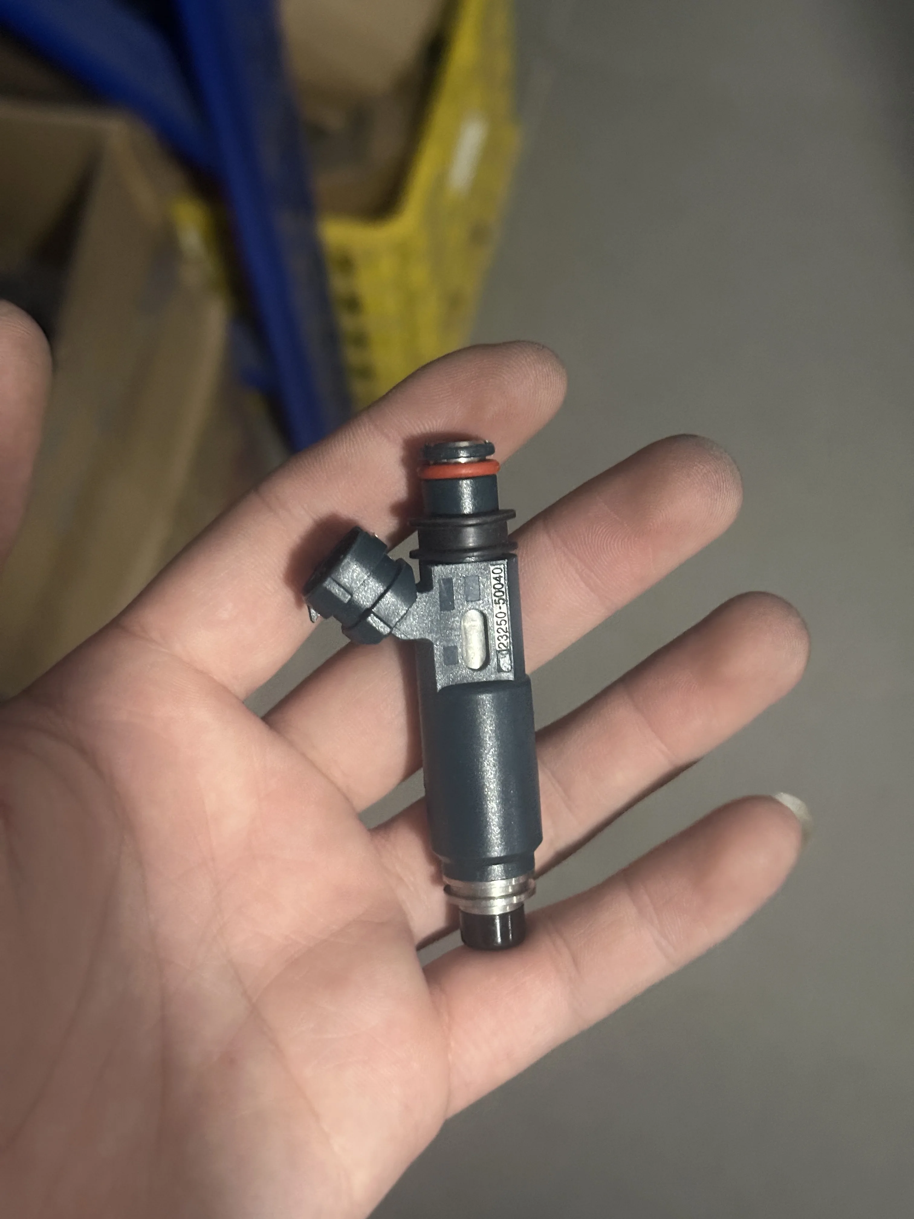 

16x Fuel injectors 23250-50040 For Toyota For Land Cruiser Tundra For Lexus GX470 LX470 4.7L 23209-50040