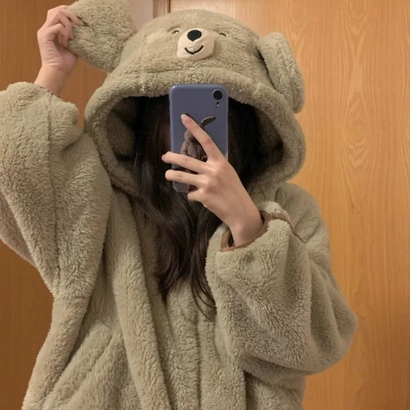 Winter Women's Fashion Spliced Zipper Pocket for External Wear Thick Coral Velvet Pajamas Cute Little Bear Hooded Home Suit Suit