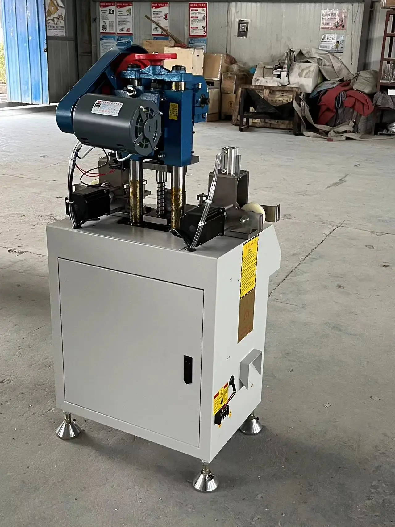 Automatic Door Window Hydraulic Punch CNC Aluminum Louver Punch For PVC For Manufacturing Plants Construction Industries