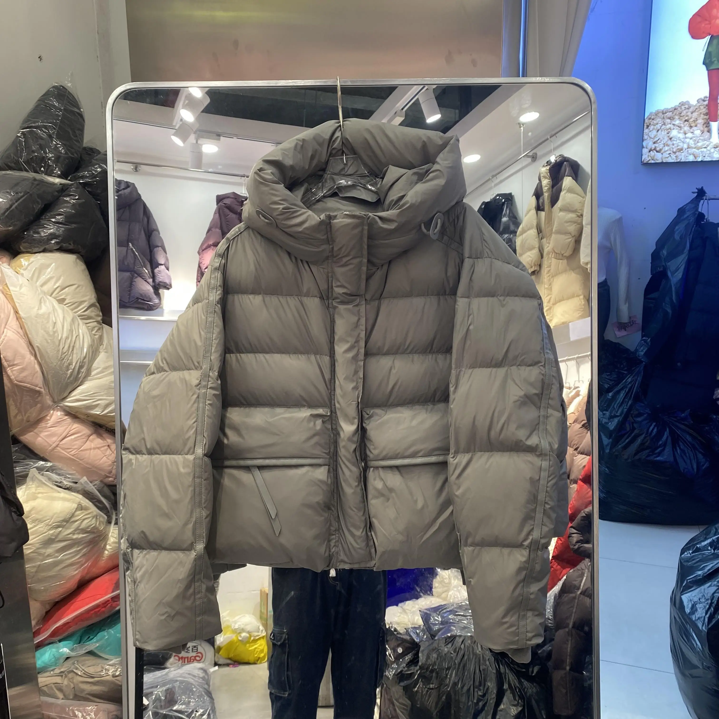 2025 유럽 겨울 신상 여성용 다운 재킷 후드형 따뜻한 슬림 화이트 덕 다운 재킷