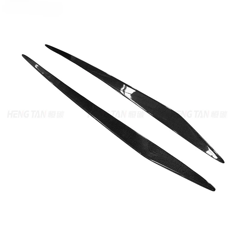 

Suitable for α coefficient Romeo Giulia side skirt carbon fiber skirt side shovel ordinary version sports car accessories