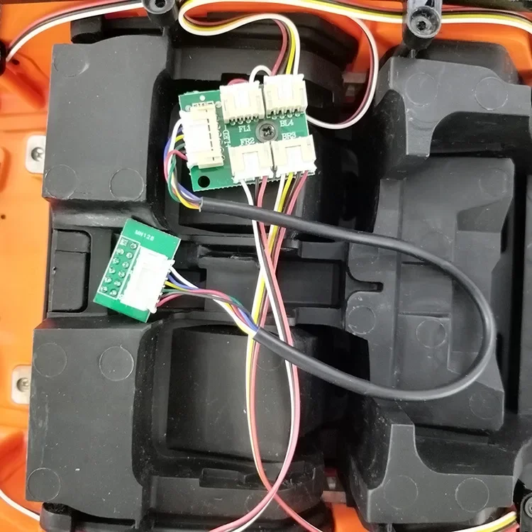 

DUMBORC RC автомобильная лампа, набор адаптеров для серии MN MN128 MN78 MN99S MN98 MN86, вилка P6DC, 6 каналов, часть приемника, универсальные аксессуары