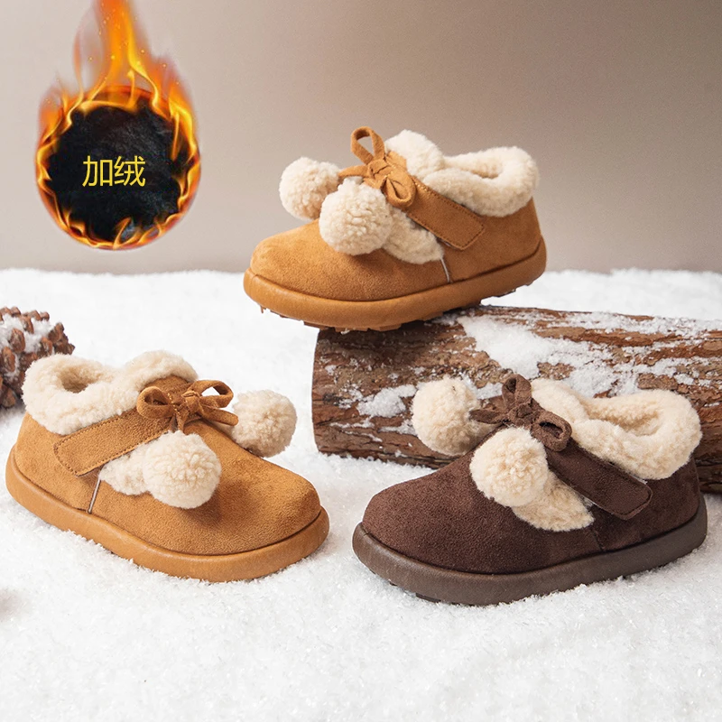 

Toddler Girls Warm Winter Shoes with Cute Plush Ball 2025 New Kids Fleece Lined Low Boots Soft Sole Retro Kids Outdoor Footwear