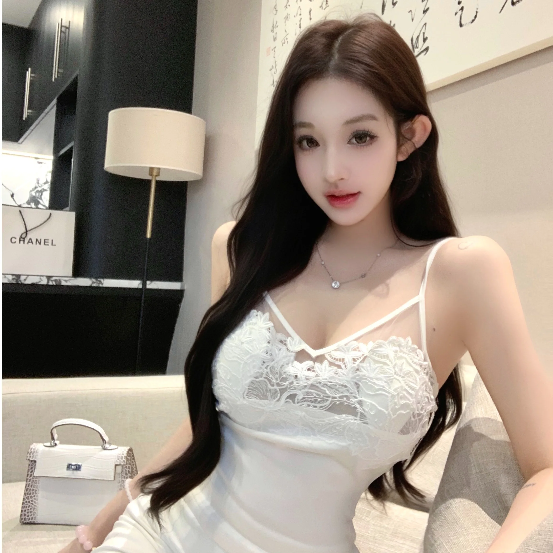 White Lace Crop Top with Chest Pad Sexy Gathered Vest Pure Desire Style for Broadcasters Cotton Knitted Ladies Vest