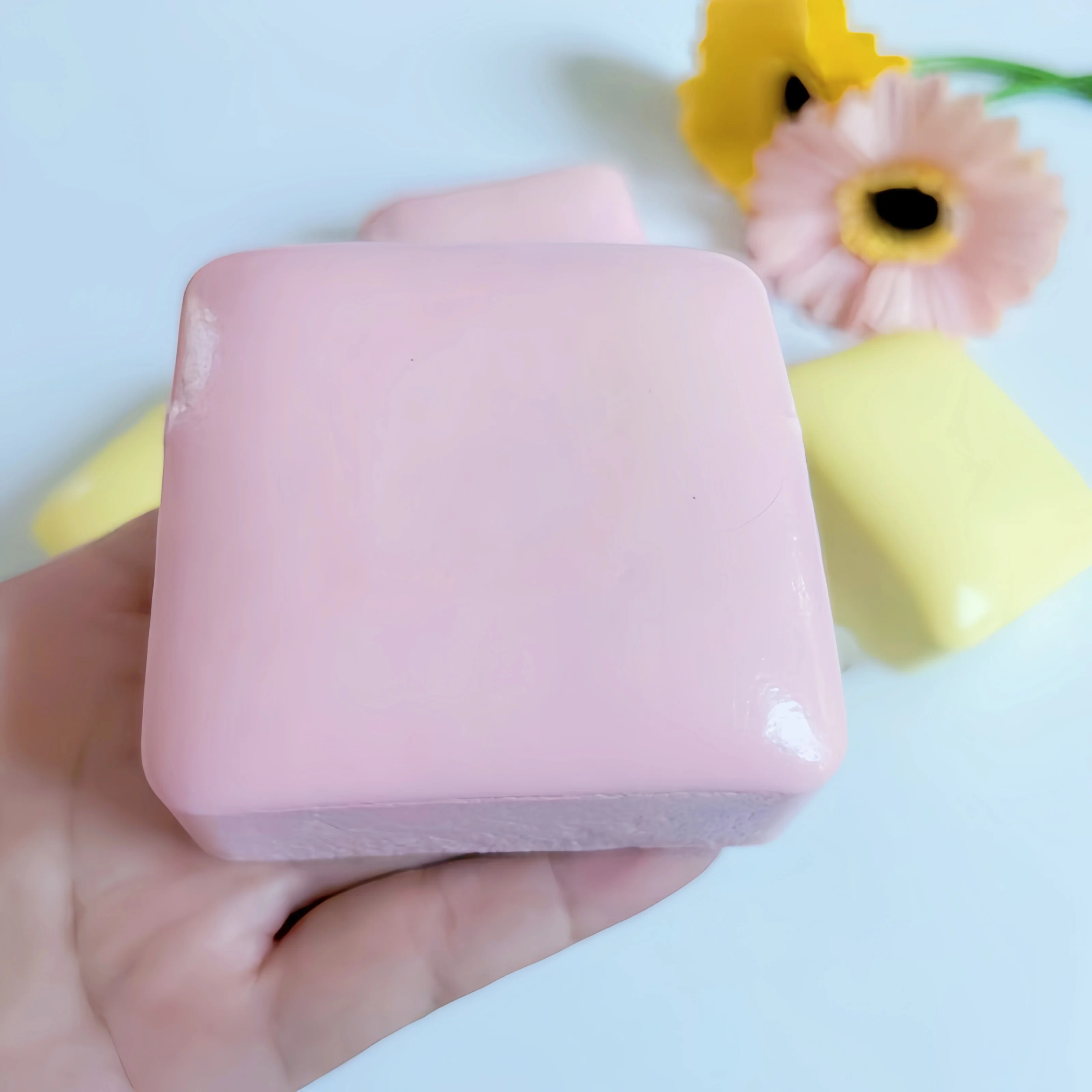 ゆっくりと膨らむスクエア型のスクイーズ玩具、ストレス解消、不安解消、感覚玩具、大人、子供、ADHDの方向けのスクイーズ玩具