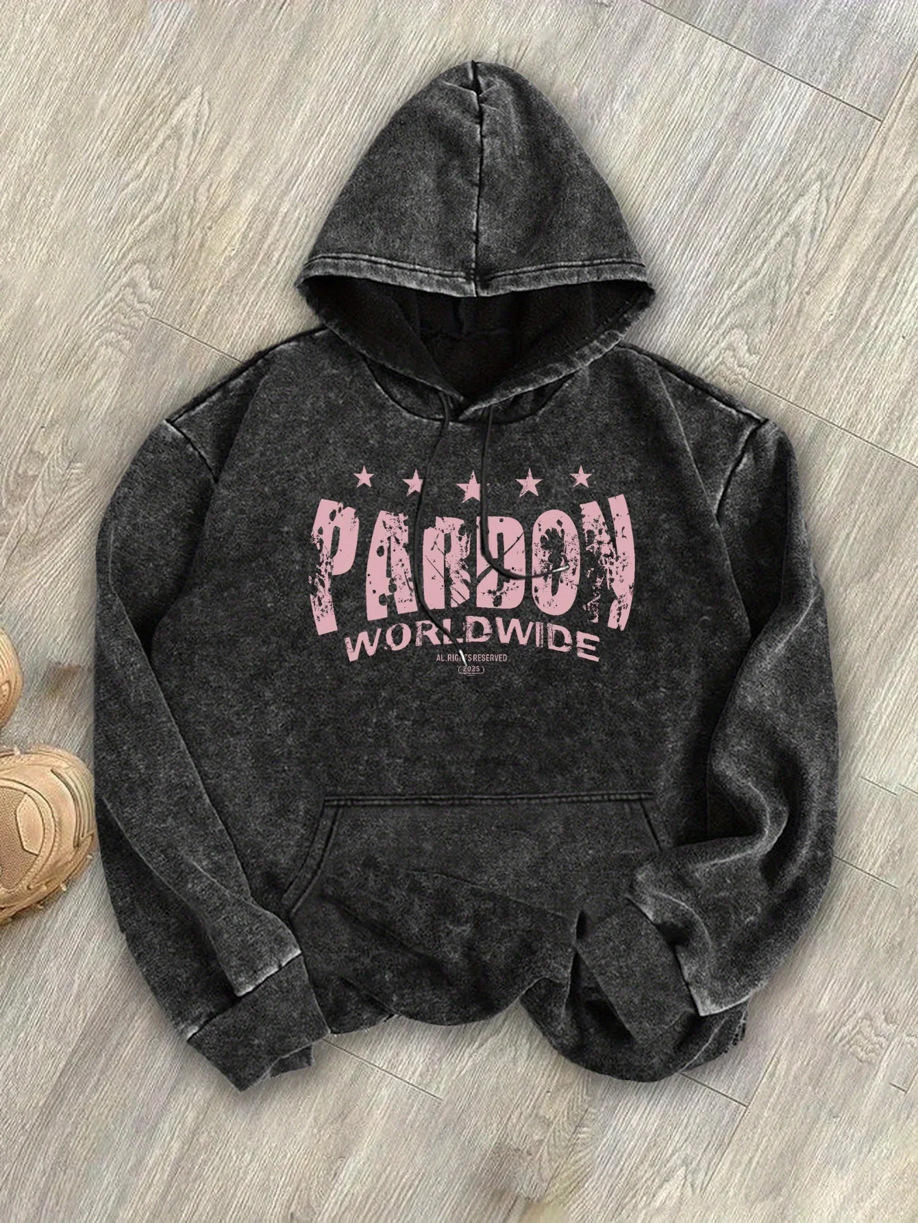 

Женская винтажная стираная толстовка с капюшоном и графическим принтом Pardon Worldwide — пуловер в стиле ретро 80-х, капюшон на шнурке