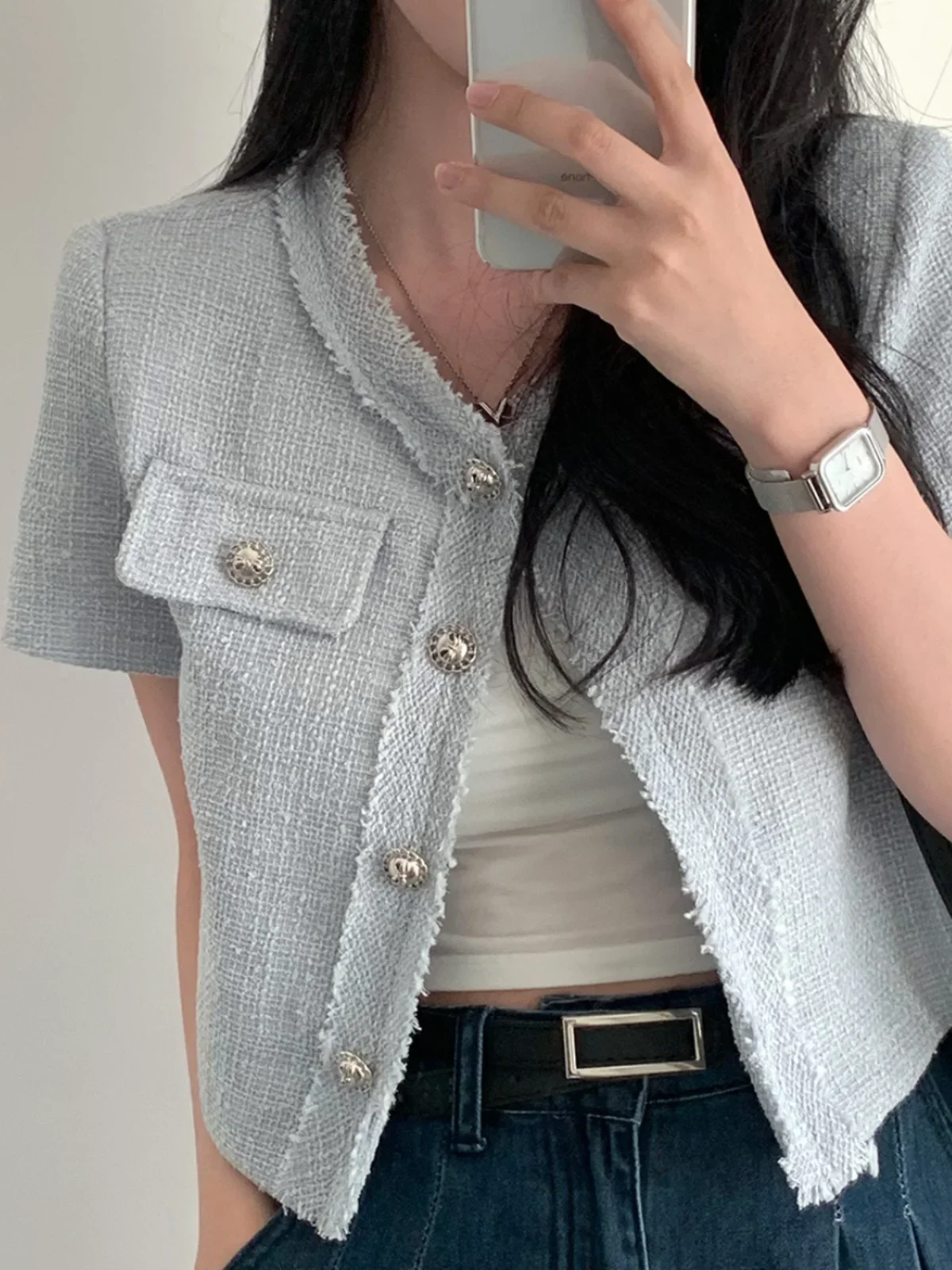 เสื้อแจ็คเก็ตสั้นสําหรับผู้หญิงฤดูร้อน 2025 สไตล์เกาหลีลุคระดับไฮเอนด์จับคู่กับคาร์ดิแกนและเสื้อแขนสั้น