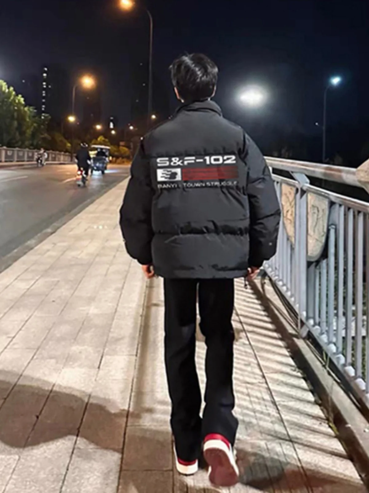 

Теплая и стильная мужская куртка из хлопка с наполнителем из пуха, воротник-стойка, пальто в стиле High Street...