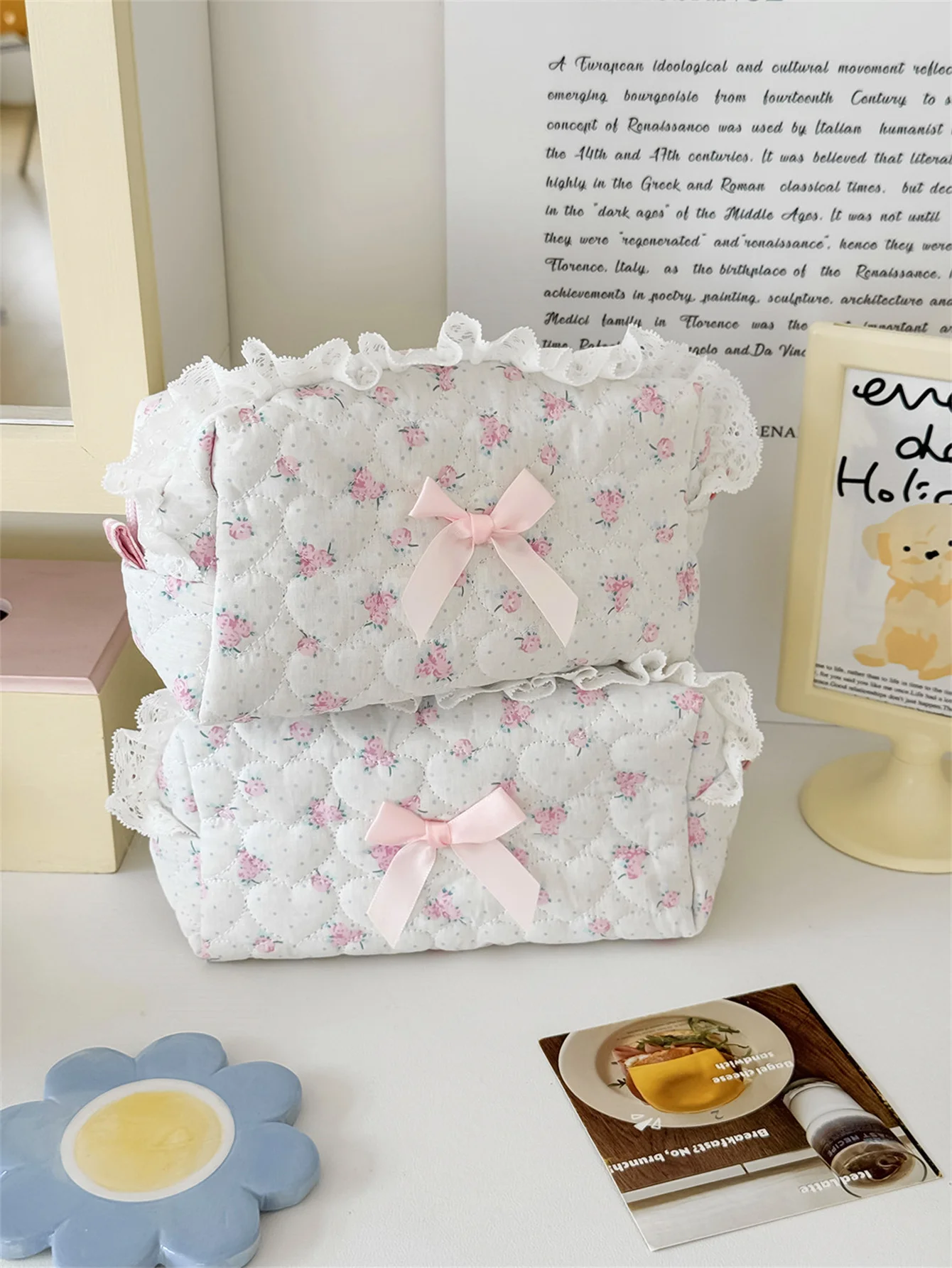 

1 pc Mini Pink Rose Women Makeup Bag Zipper Lace Edge Cosmetic Storage Pouch Travel Large Cute Flounce Edge Washing Bag