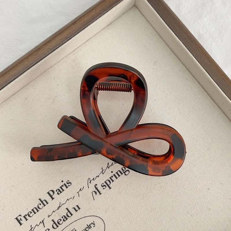 Vintage Haarspange mit geometrischer Schleife für hohe Pferdeschwänze – Haarklammer für Damen, Haarschmuck für den Hinterkopf – Detail 16