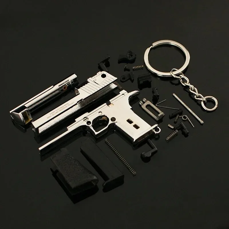 Alloy 1:4 Scale Desert Eagle Pistol Model Keychain Mini Toy Gun Weapon Model Metal Keychain for Adult Kids Christmas Gift