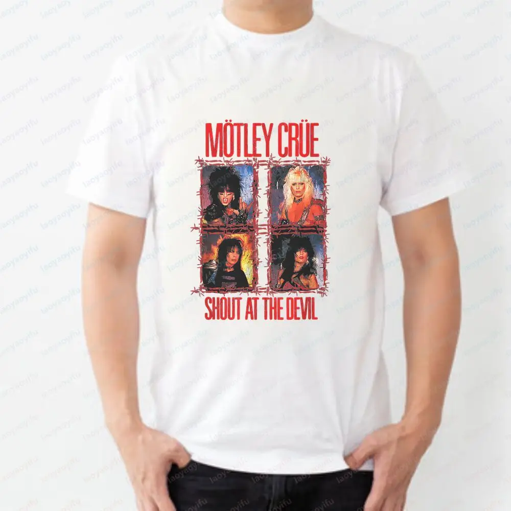 Mtley Cre - A Group of Interesting Clowns. Unique, Casual, Versatile, Suitable for Both Men and Women. Round-neck T-shirt.
