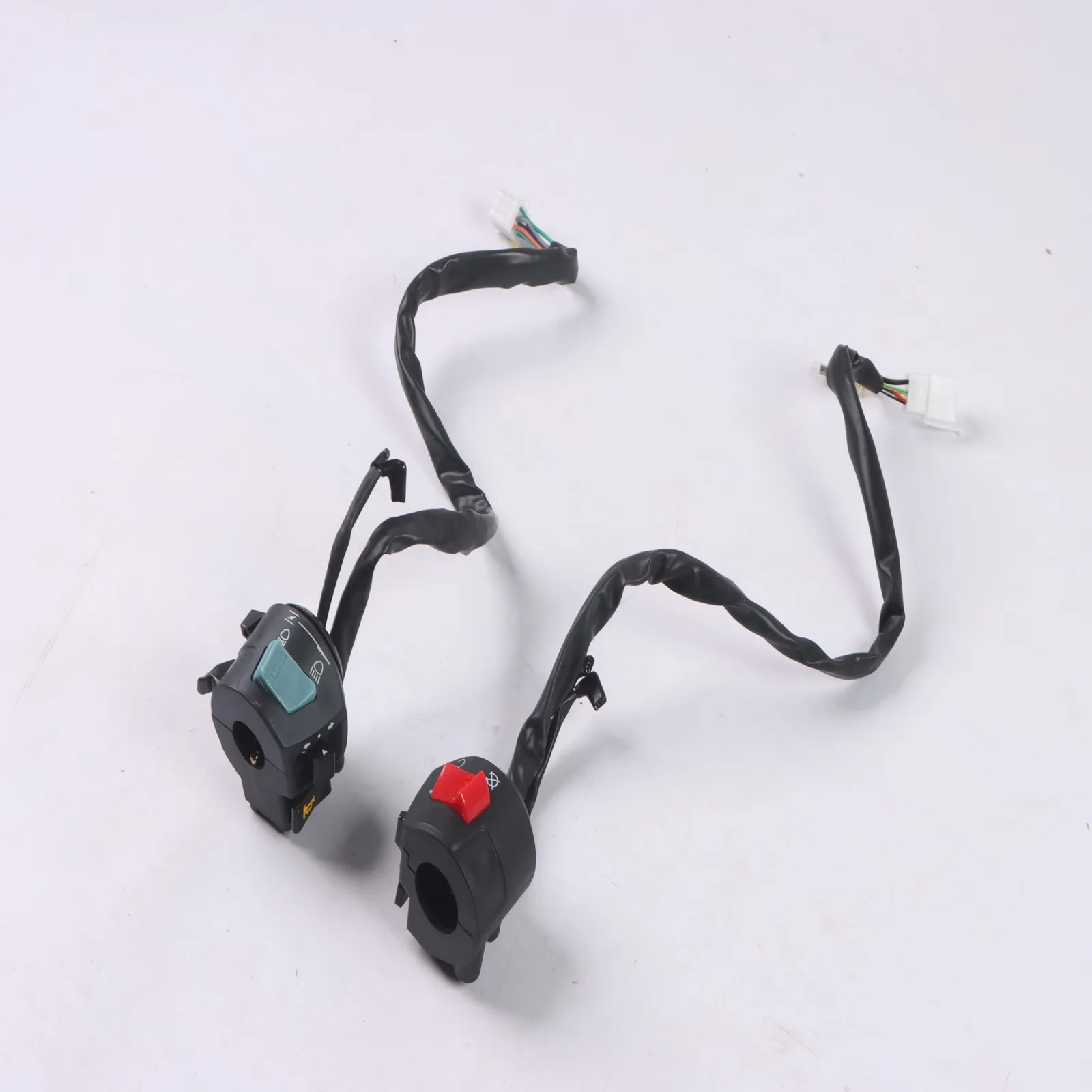 

Комплект переключателей на руле левый и правый для Italika DT150 Sport Forza FT150