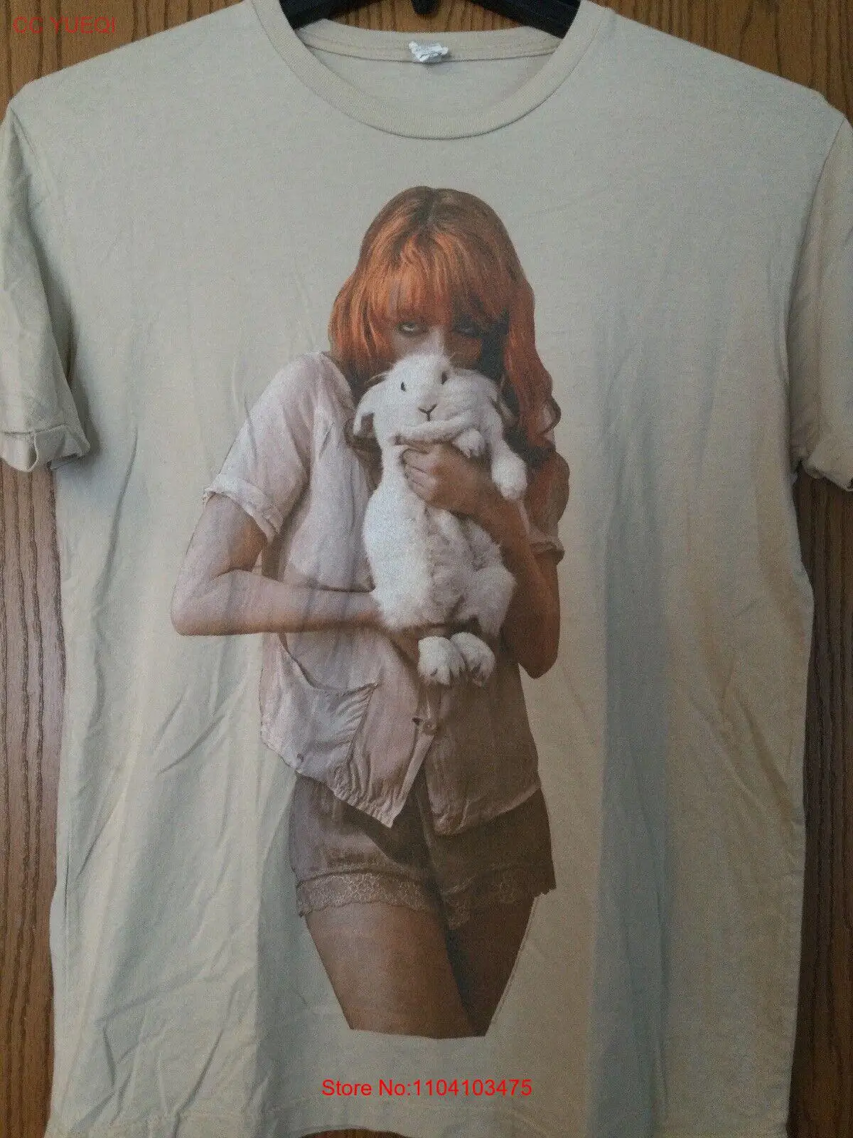 Florence & The Machine - 2011 Light Brown Shirt - 2 Sided - M - Next Level