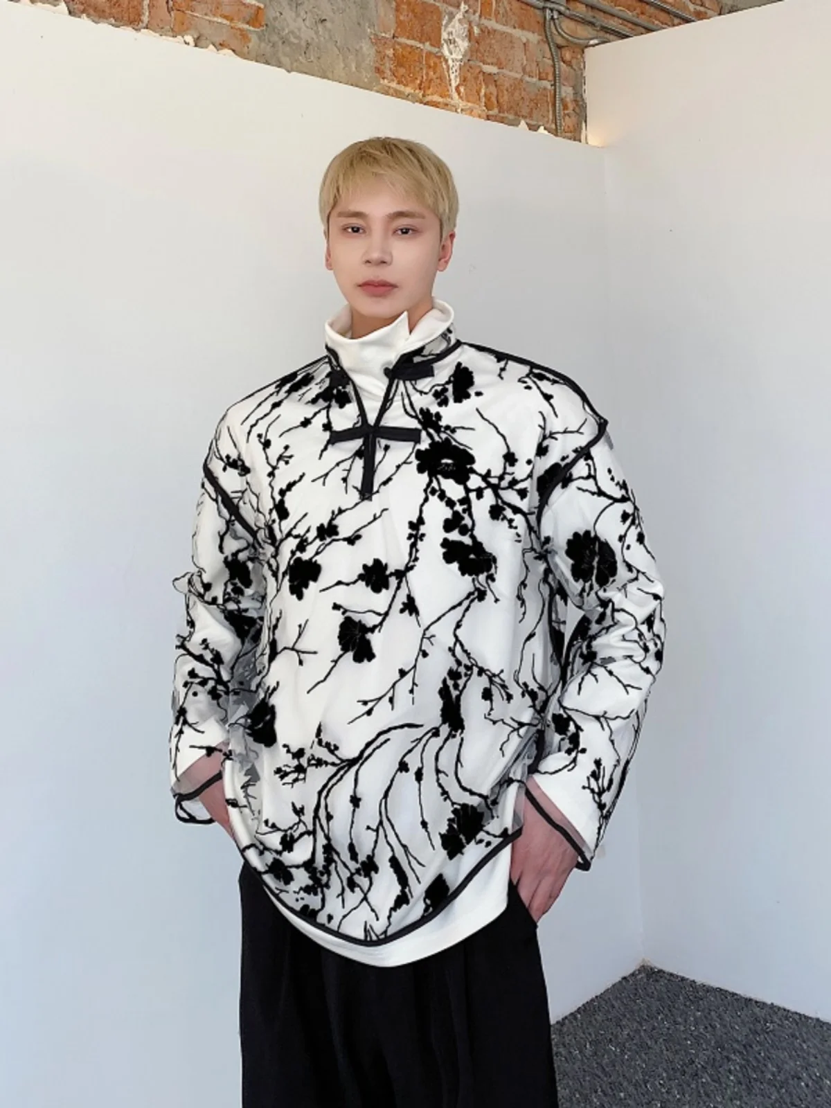 

Полупрозрачный мужской полупрозрачный воротник Ele с вышивкой Ogees в Корейском стиле, ретро, с китайским воротником на пуговицах, длинный свек, свободный крой, Yout...