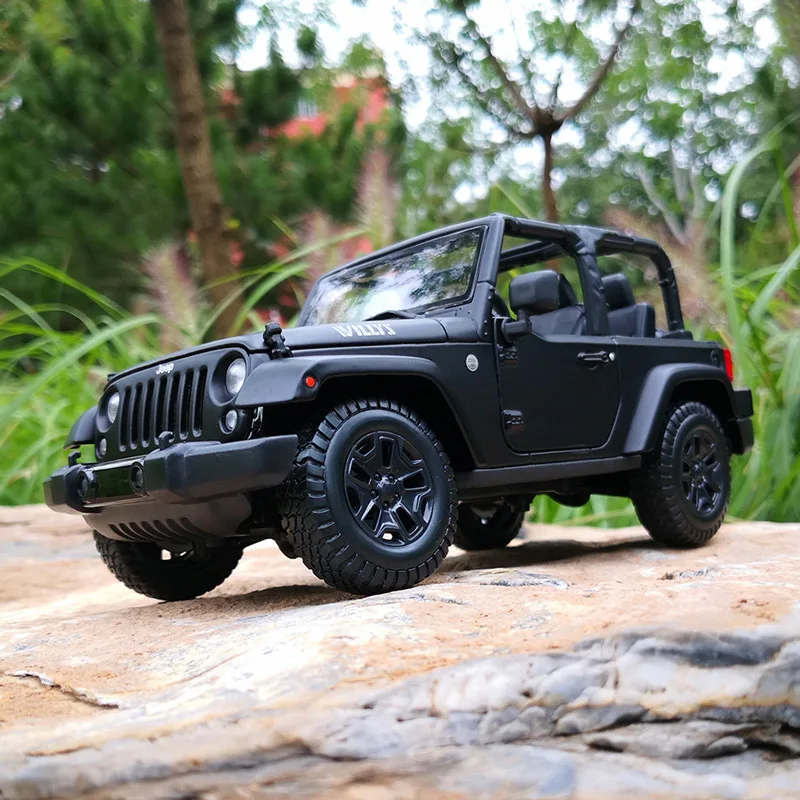 JEEP RUBICON WILLYS-Coche de aleación a escala 1/18, vehículo de Metal coleccionable, decoración del hogar, Voiture, miniatura, juguetes de coche para niños