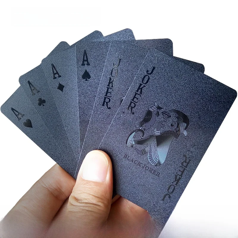 

Creative Gold Foil Plastic Poker Cards Non-Fading Washable Matte Finish Waterproof Black Color Customizable Gaming Cards