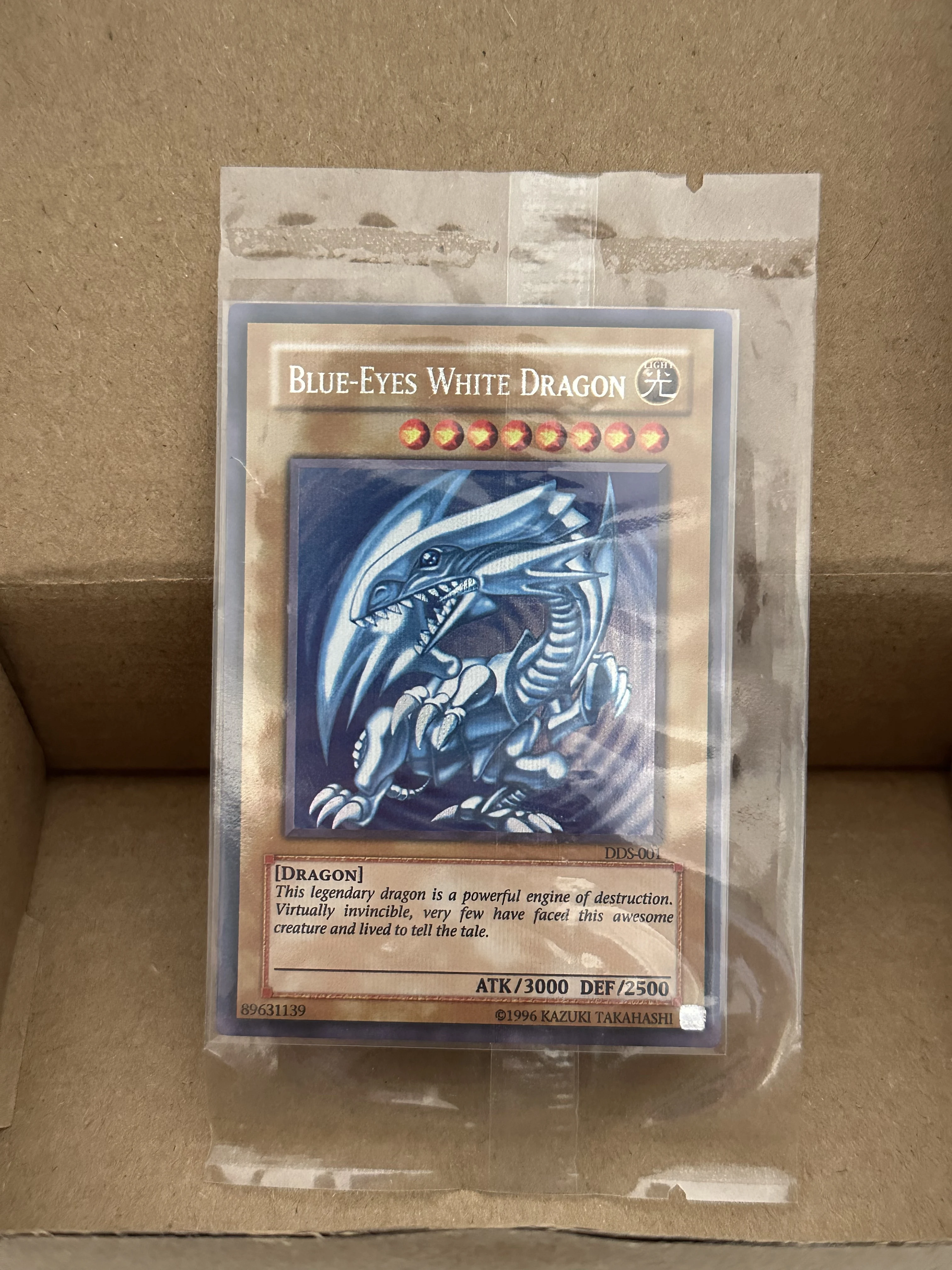 

Yu-Gi-Oh TCG Dark Duel Stories Secret Rare SE DDS-001 Blue-Eyes White Dragon Hobby Collection Gift Toy Card (Not Original)