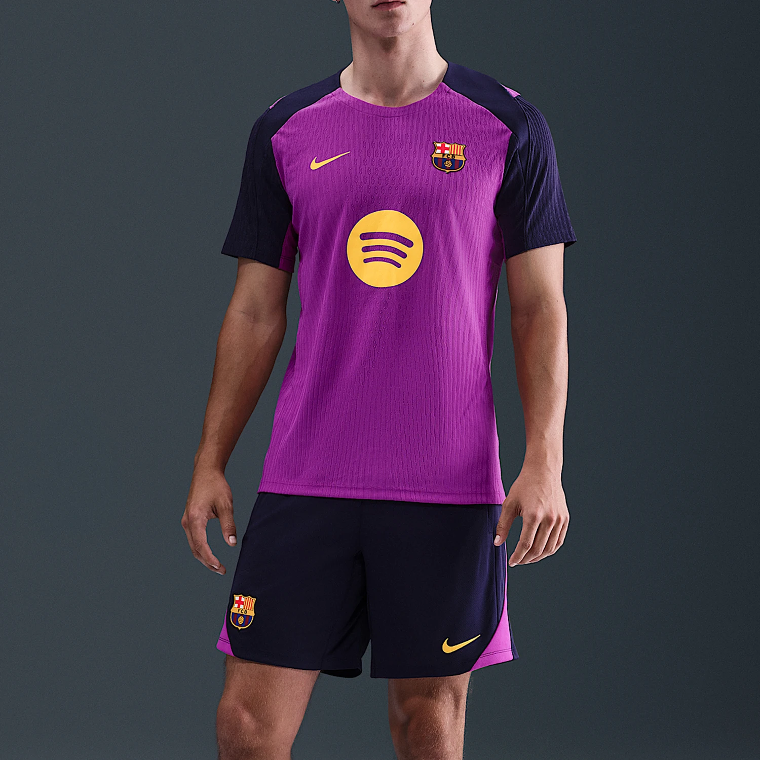 Nike genuine Dri FIT men's slim fit training breathable football short sleeved shirt HJ6570-552