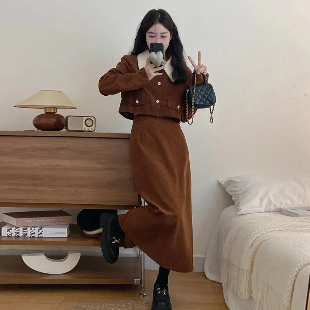 

Spring Autumn Corduroy Fashion Jacket Set for Women plus Size Petite Little Style Trendy Two-Piece Skirt Suit
