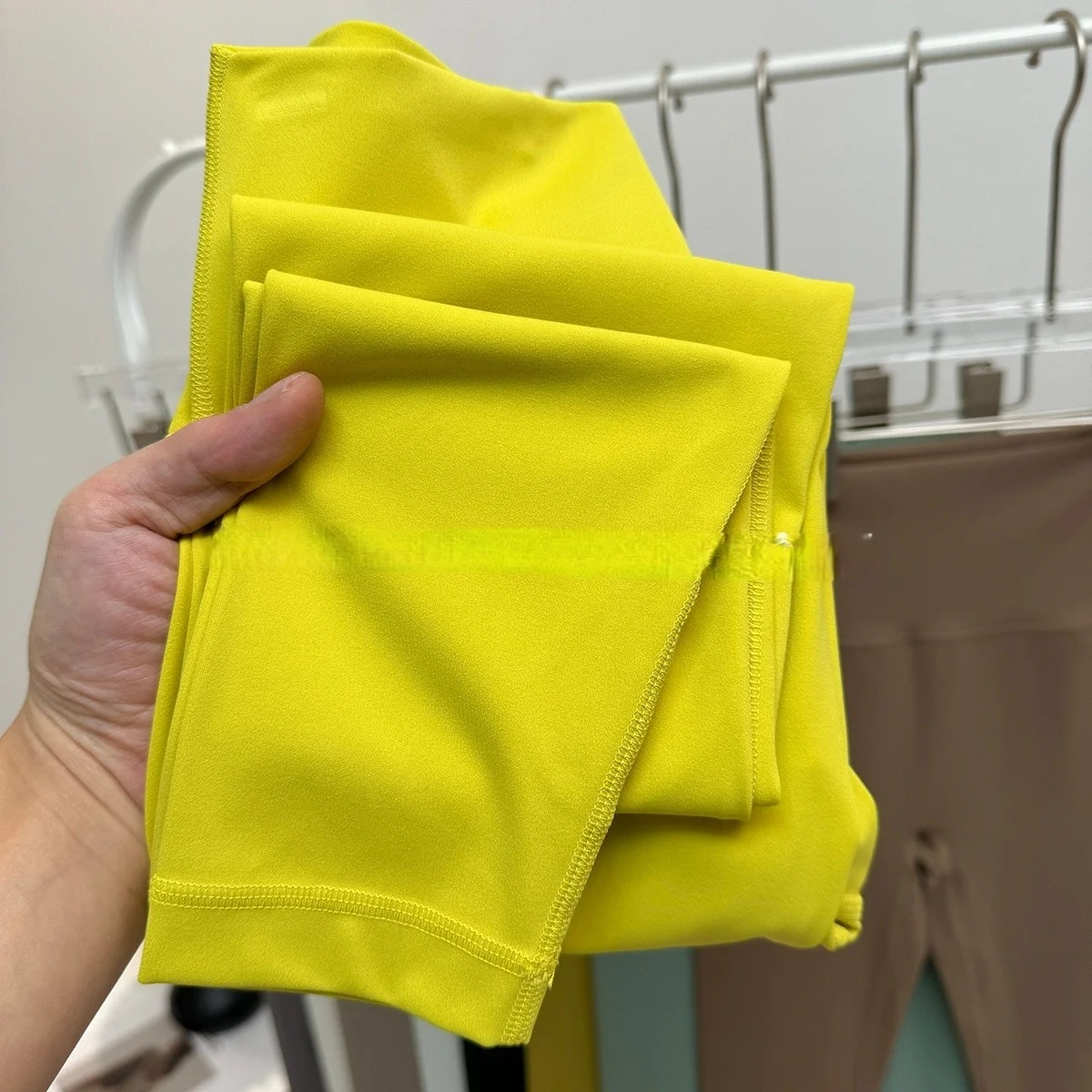 Calças de yoga preto feminino assimétrico sólido elevador de pernas largas borgonha boho para fora de pernas largas livre projetado comprimento guarnição baixo-rise meninas