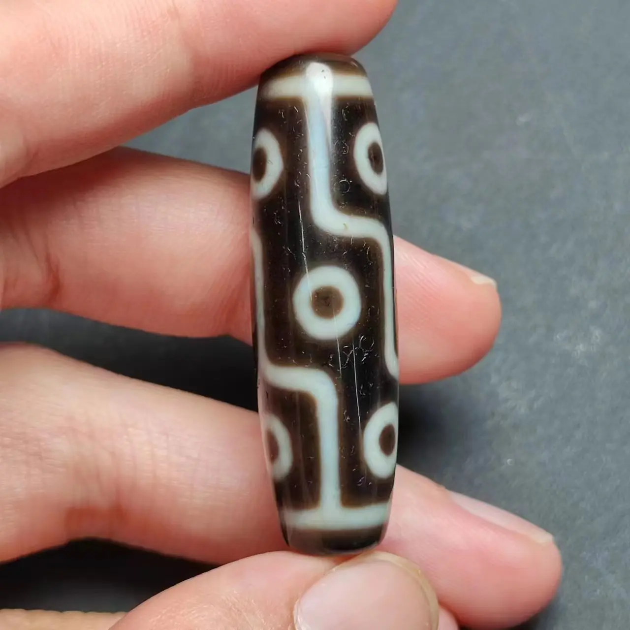 1pcs/lot Natural nine-eyed agate dzi Ethnography Pure craftsmanship Weathered horseshoe lines 41.5*12mm amulet jewelry rare diy