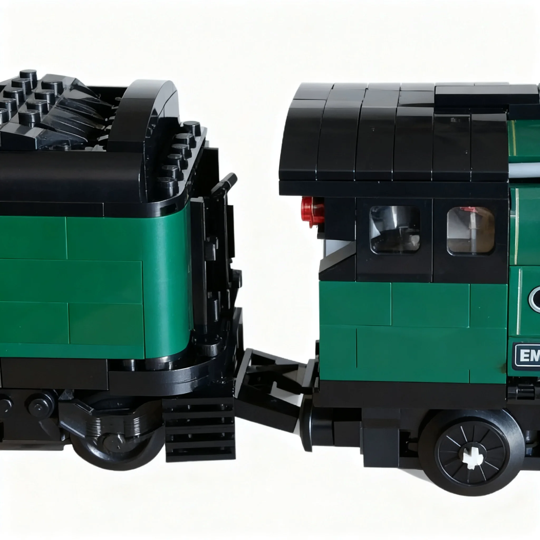 330pcs MOC Emerald Night 8w Tender Train Model Building Blocks Architecture Christmas Gift Creative Assemble Collection Idea