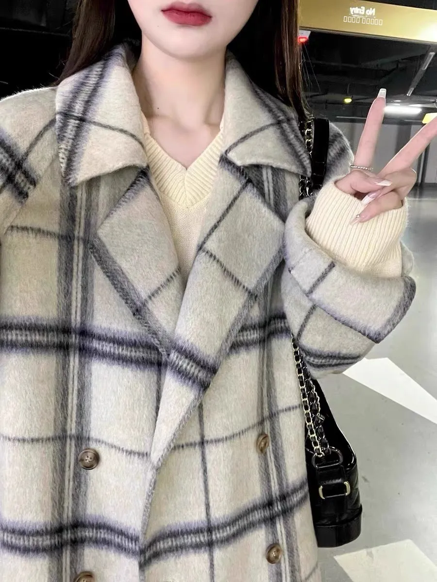 

Зимнее шерстяное пальто в клетку для женщин, средней длины, в корейском стиле, с эффектом высококачественной шерсти, верхняя одежда с длинными рукавами и воротником-стойкой