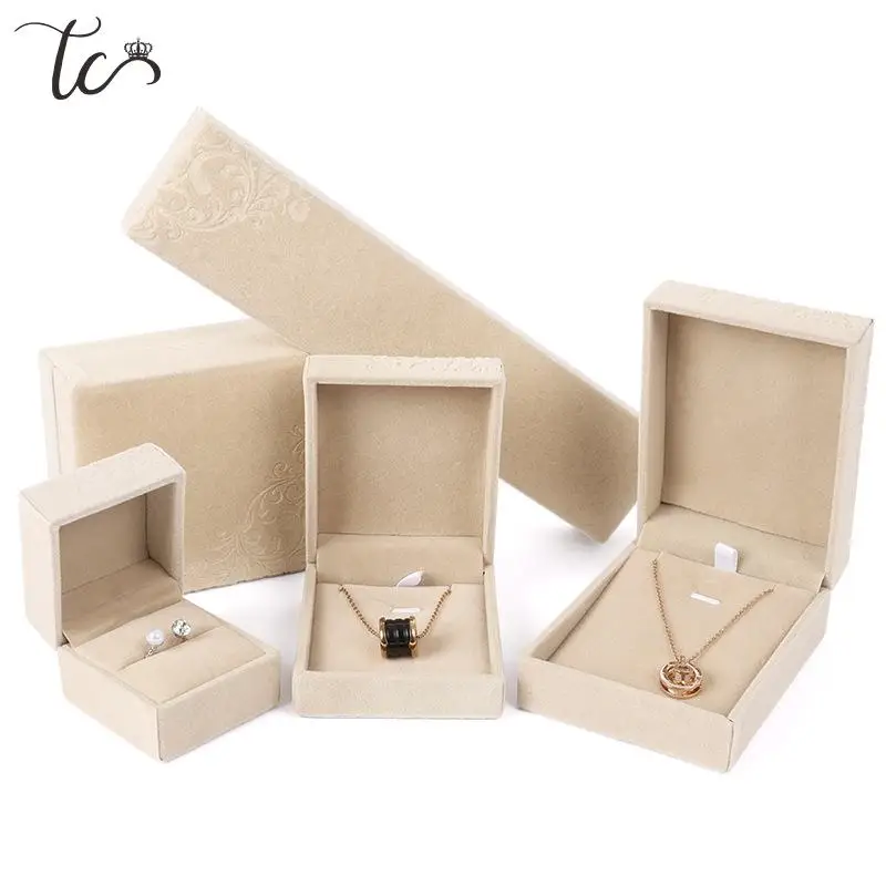 

New Flannelette Jewelry Box Embossed Velvet Jewelry Ring Box Bracelet Box Gift Box Necklace Pendant Jewelry Box