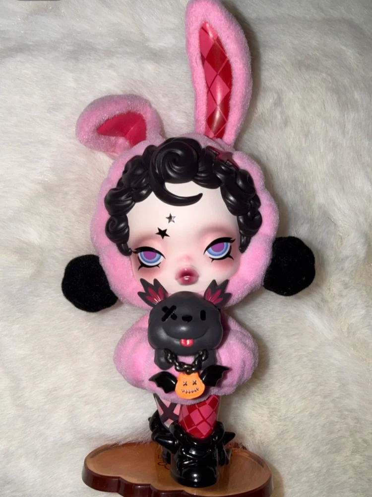 POPMART Skullpanda Valentinstag Black Maid Schmetterling Miss Collection Blind Box Hängende Karte Cartoon Licht Spielzeug Geburtstagsgeschenke