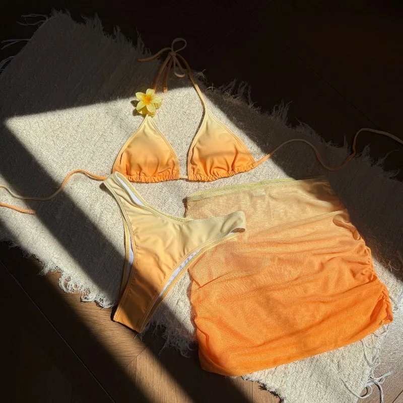 Damski 3-częściowy strój kąpielowy, bikini z kwiatami 3D, wiązany na szyi, z wysokim wycięciem, marszczony zestaw bikini z spódniczką.