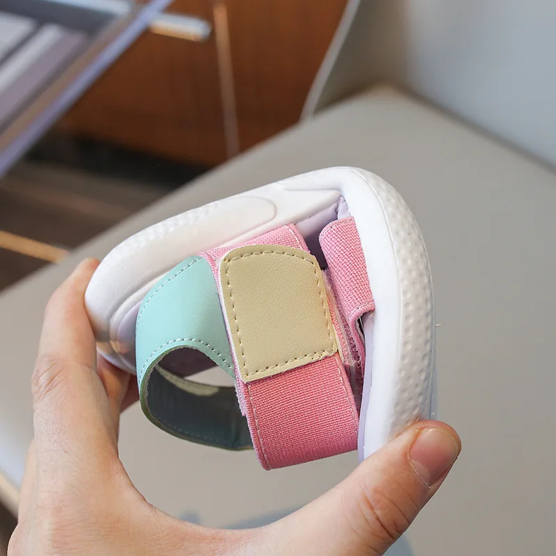 Рисунок 4 - Сандалии спортивные для девочек