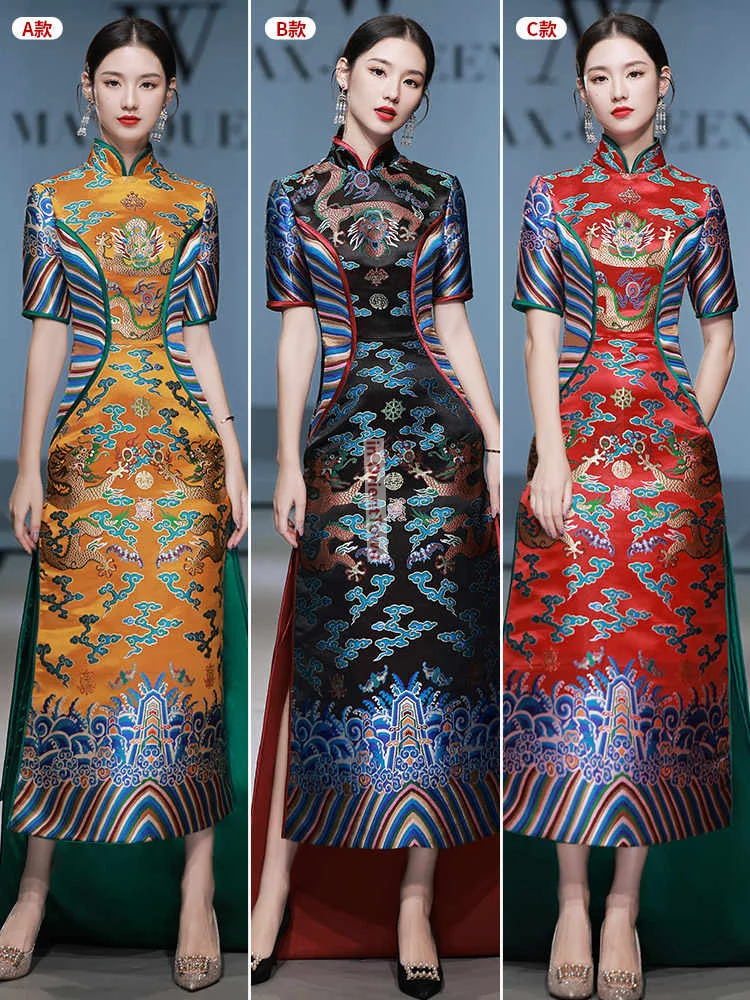 Retro Host Annual Meeting Dress For Female Emcee Chinese Trend Model Runway Cheongsam in OrientTown Performance Stage Costume