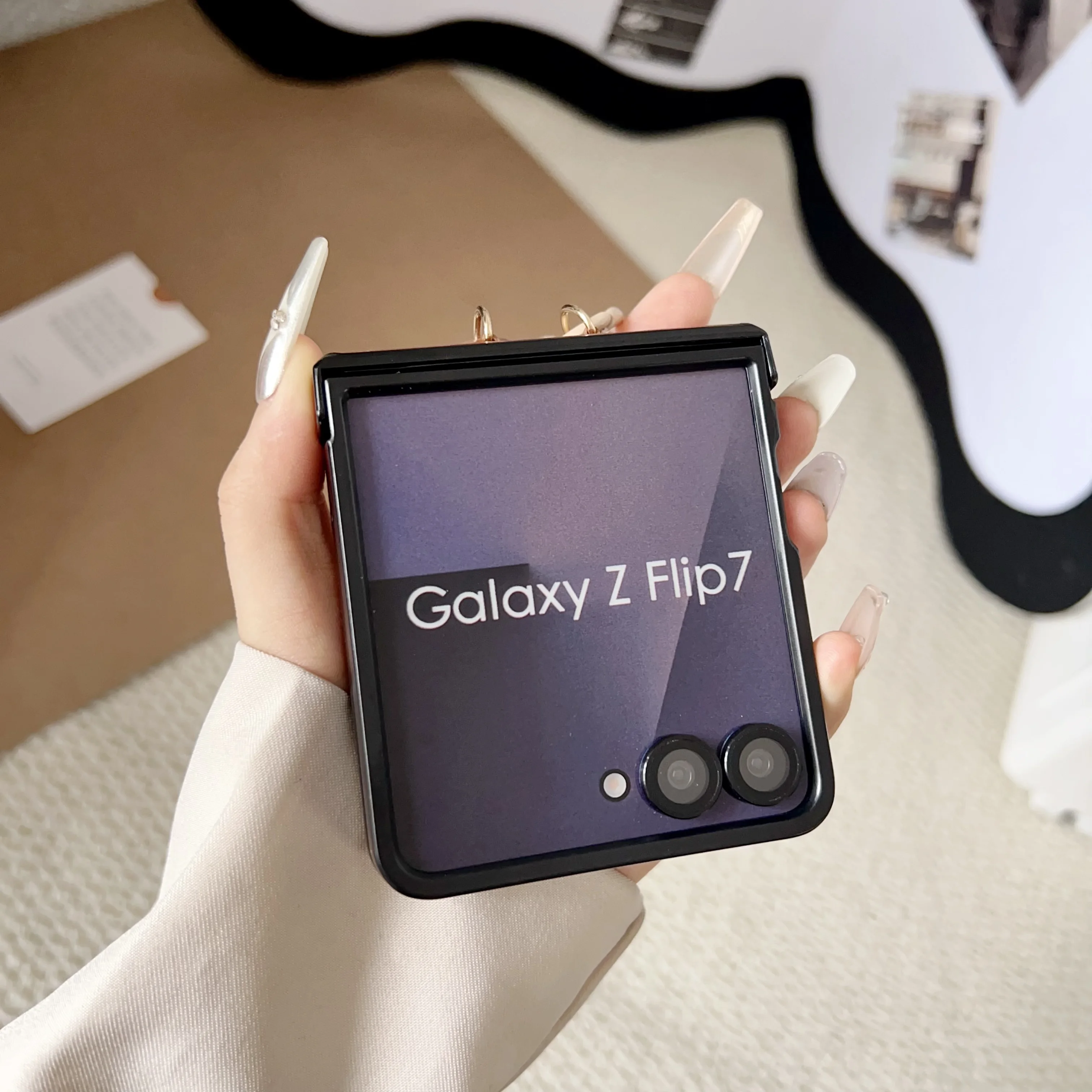 Rhombus Retro Handgelenkschlaufe PU-Leder Handyhülle für Samsung Galaxy Flip 7 FE 6 5 4 3 Flip7 stoßfeste Scharnierabdeckung – Detail 13