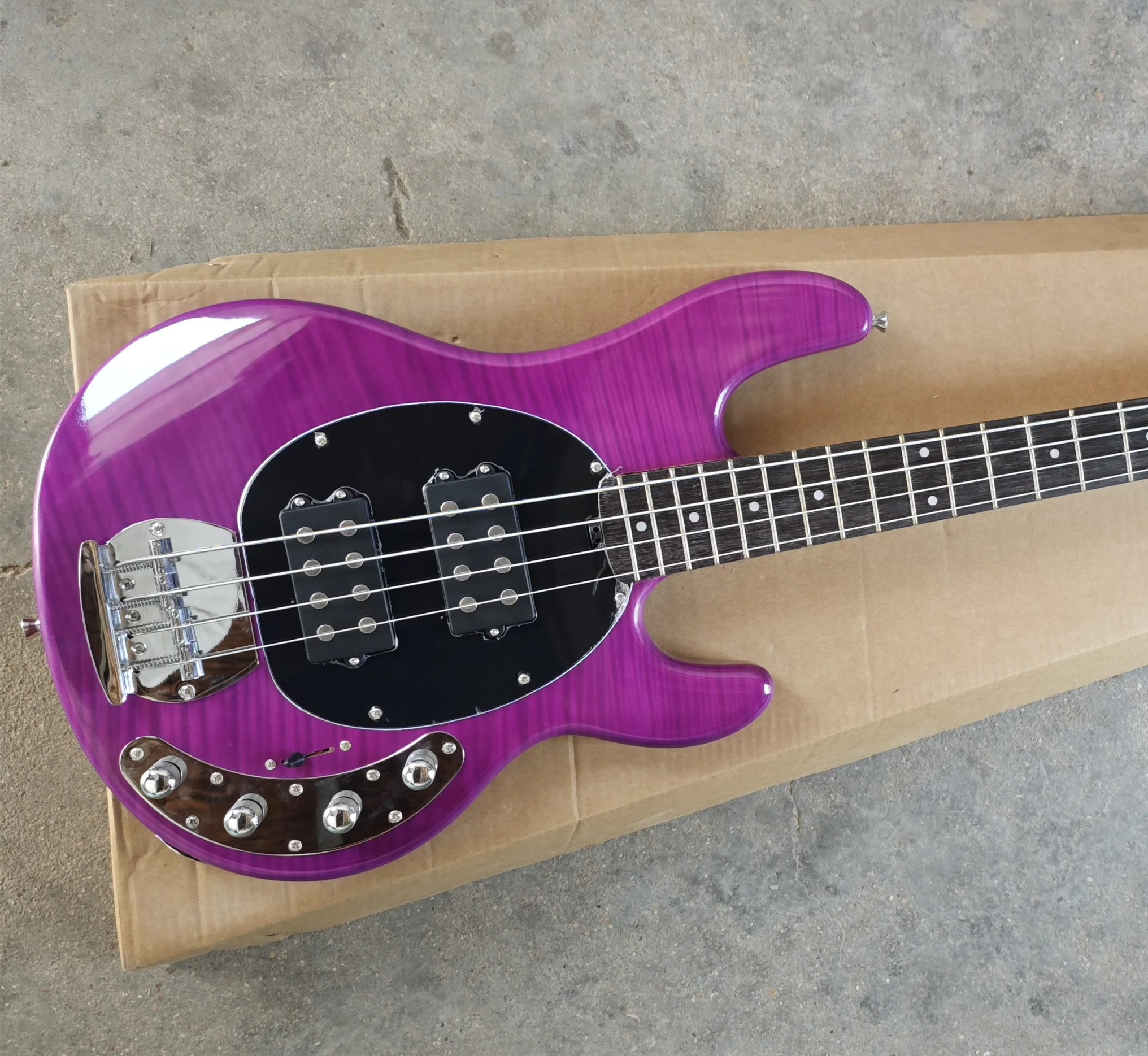 transparent purple 4-string electric bass guitar Rosewood fingerboard Chrome hardware