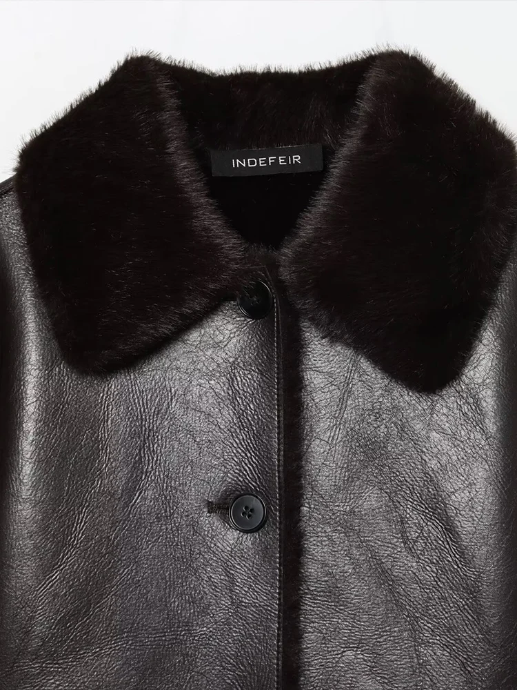 유럽 및 미국 스타일 2025 겨울 신상 여성 의류 루즈핏 다용도 양면 인조 가죽 재킷