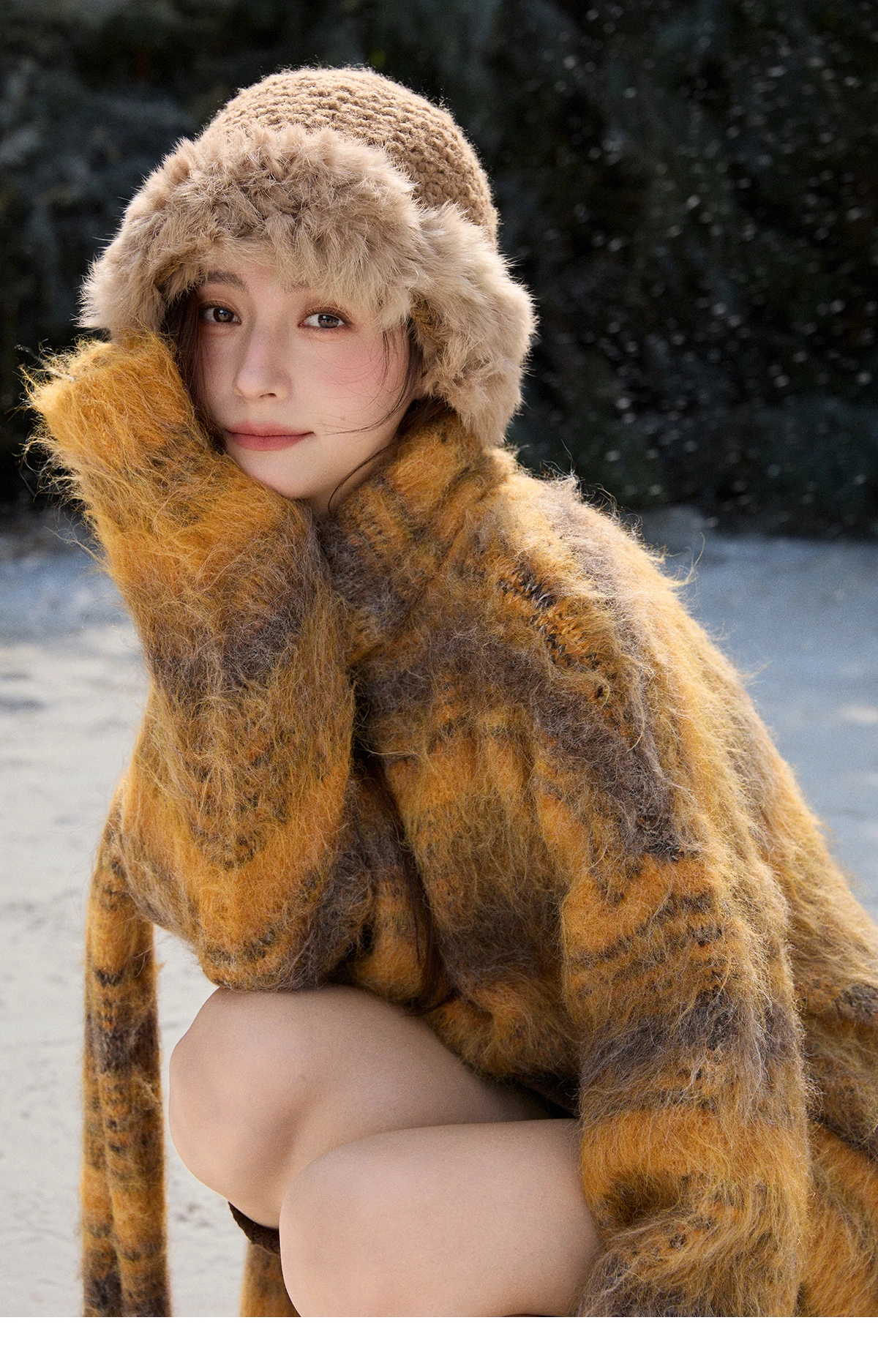 MISHOW Retro Yellow Gradient Blurred Striped Sweater with Scarf Winter 2025 Brushed Wool Blend Soft Warm Sweater MXE91Z2842