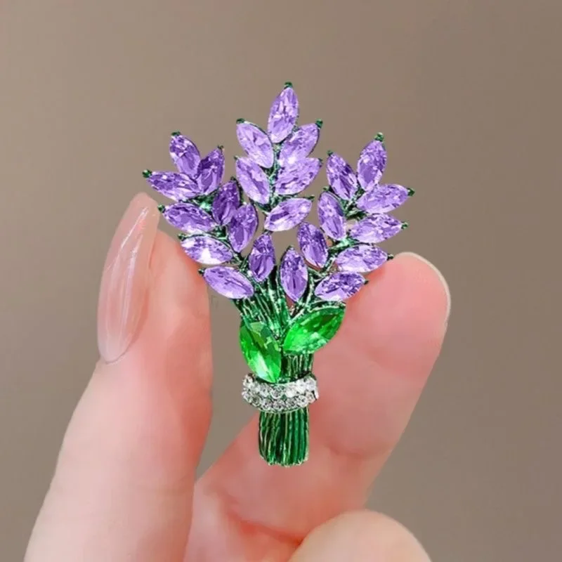 Exquisito broche de lavanda púrpura, broches para mujer, alfileres de ramo de diamantes de imitación de cristal, ropa, abrigo, joyería de lujo,