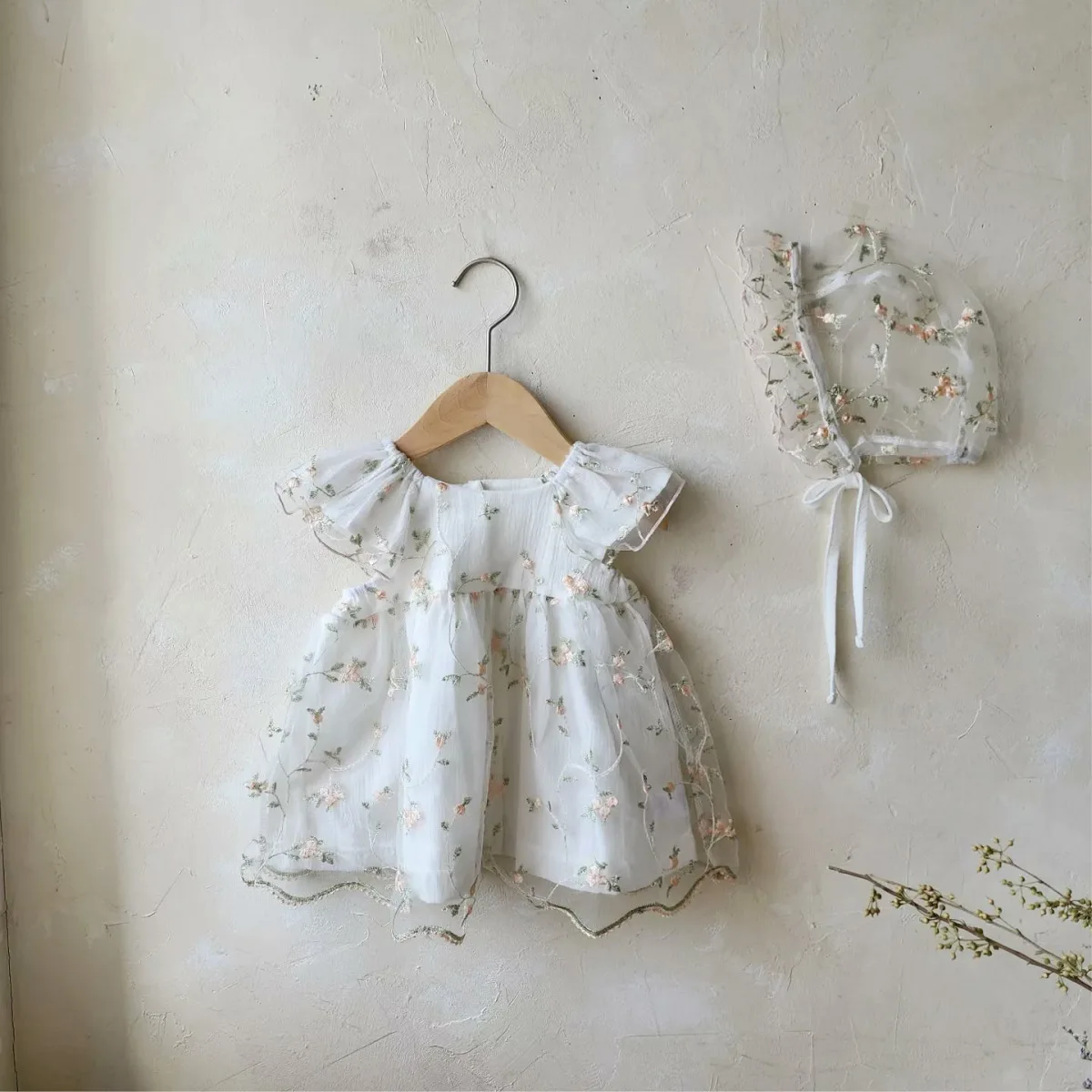 2026 Summer New Baby Girl Sweet Mesh Dress + Hat Short Sleeve Girls Cute Flower Embroidery Princess Dress Cotton Infant Clothes