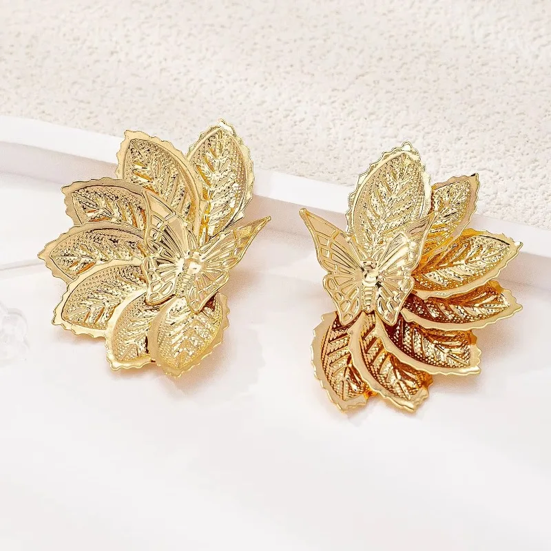 Stud Earrings For Women Exaggerated Creative Foliage Butterfly Flower Female Geometric Ear Accessories Fashion Jewelry BE517