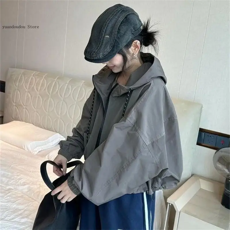 Causal Female Long Sleeve Windbreaker Jacket Women Hooded Jacket Autumn Casual Zipper Pockets Coats
