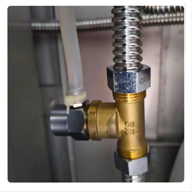 Suitable for Four-point External Thread Adjustable Water Tank Pressure Relief Valve Matching Base