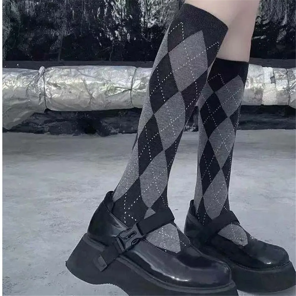 Cool Japanese Cotton Women Knee High Socks Plaid Ladies Girl School Party Street Dancing Knee Warm Sock For Women Dropshipping