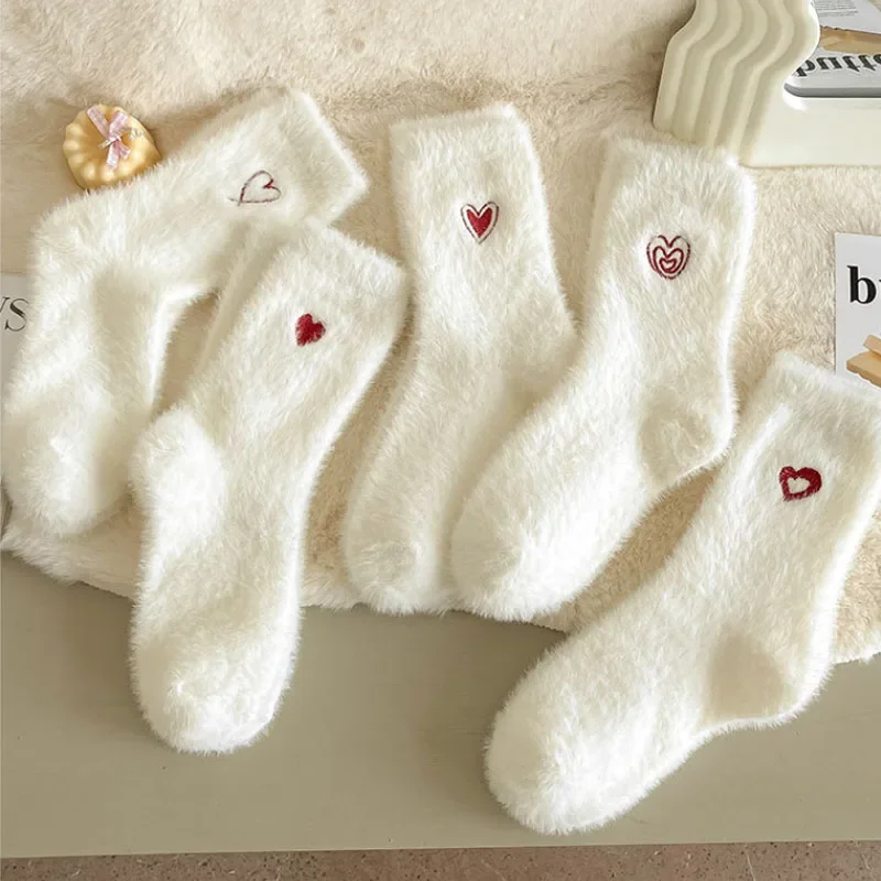 2/3/5/10 Pairs of Autumn and Winter Women's Socks Cute Plush Red Love Heart Print White Thick Warm Middle Tube Socks