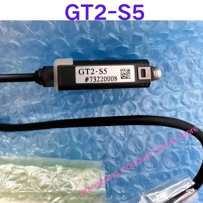 Brand-new  GT2-S5  displacement  sensor