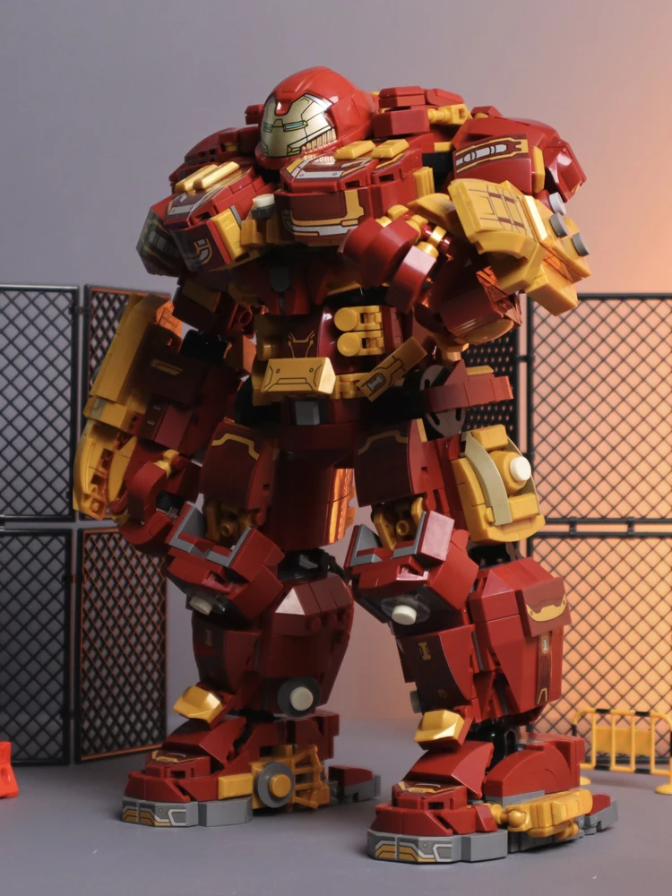 Marvel Superbohaterowie MOC Klocki Konstrukcyjne 2000+ Elementów Zestaw Klocków Iron Man Ozdoba Kreatywne Zabawki Prezenty Świąteczne dla Dzieci Chłopców Dorosłych — 2