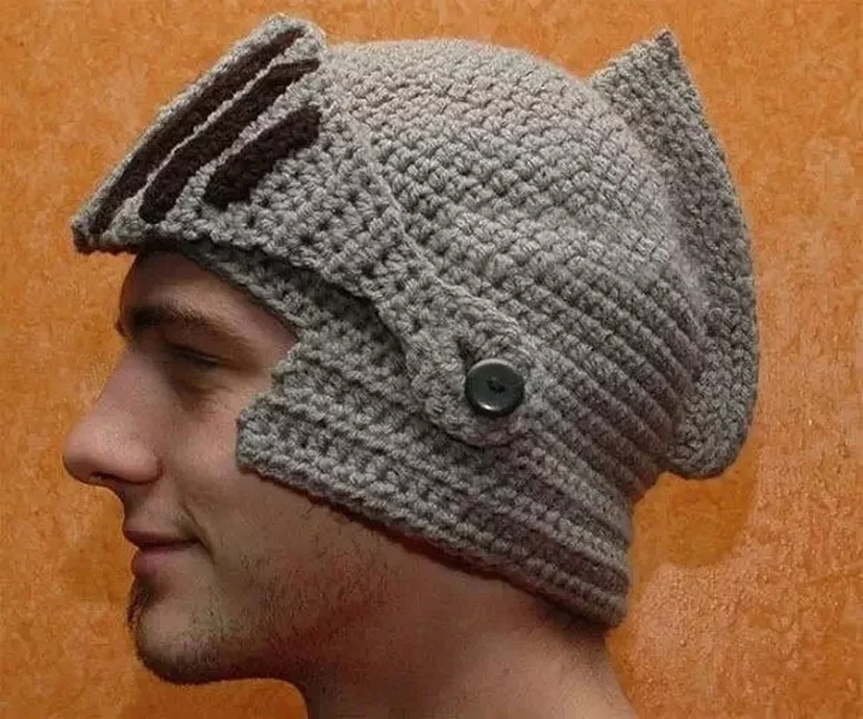 High Quality Winter Roman Knight Knit Hat Face Neck Wind Handmade Cotton Hat Gladiator Masks Cap Beanies Leisure  bonnets