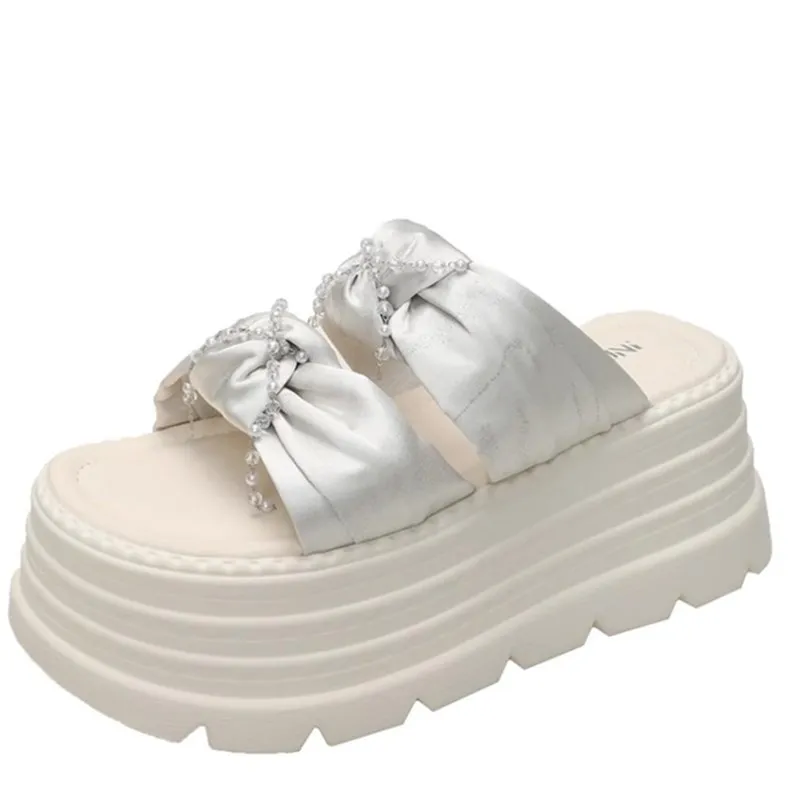 

Rhinestone Fairy-style Slippers for Women in Summer Wear Small 8cm Thick Sole To Enhance Temperament Beach Slides