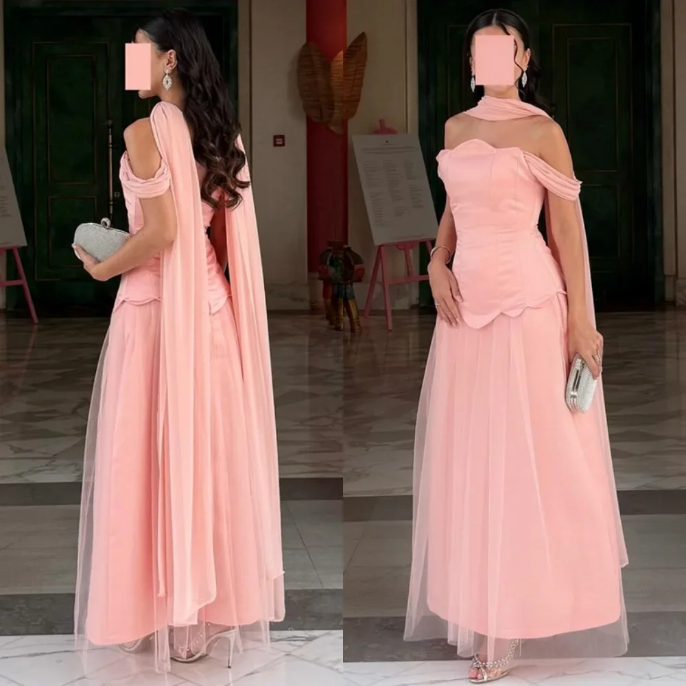 Op maat gemaakte eenvoudige roze tule avondjurk Mode off-the-shoulder homecoming-jurken Zachte sweep trein Jurken voor speciale gelegenheden