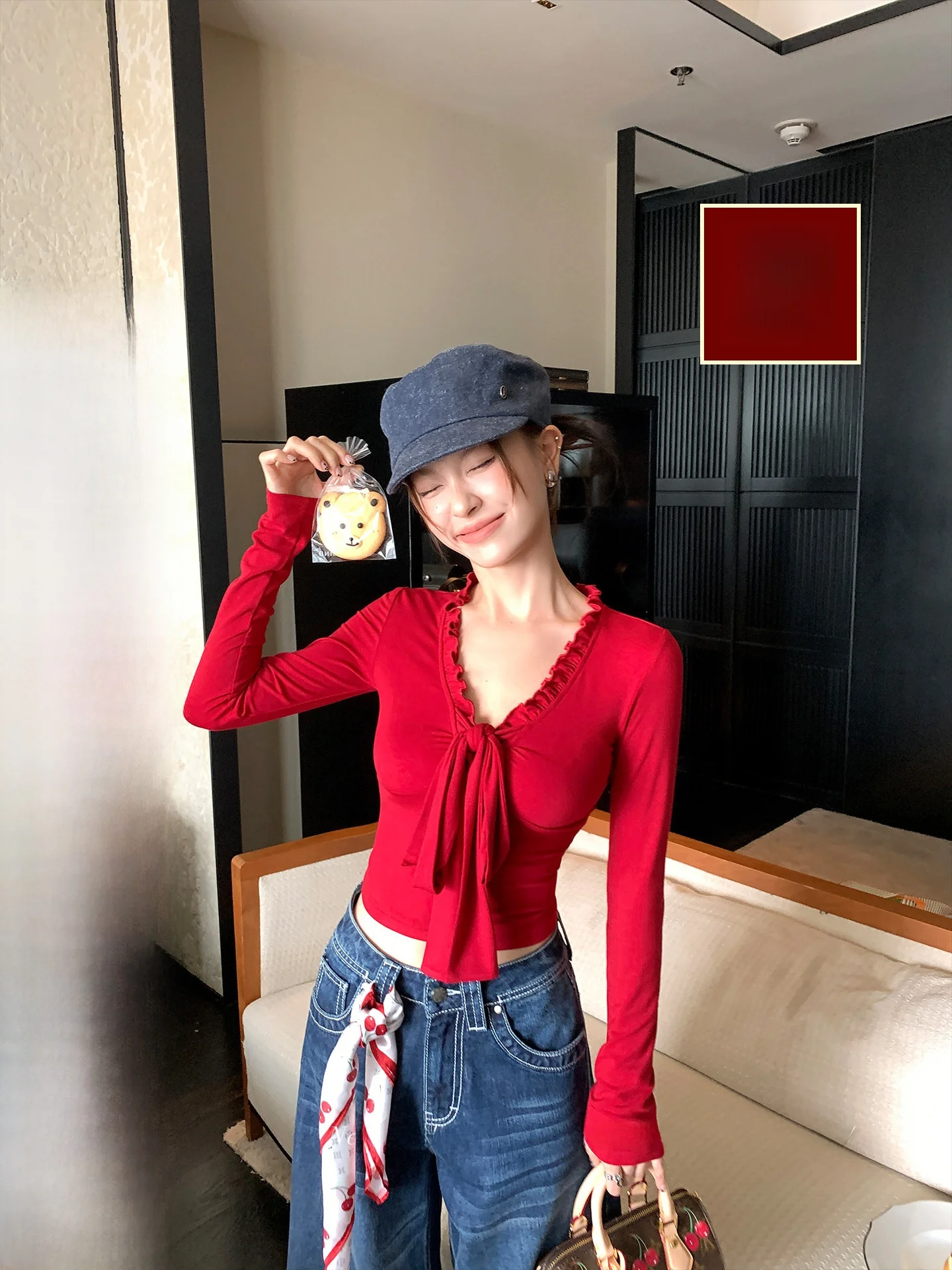 

LIONE Romantic Berries Long Sve T-irt V-Ne Knot Slim Fit Elastic Women's Top Wood ain Autumn Faion
